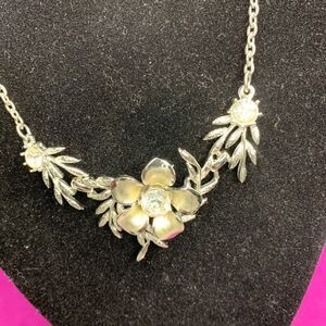 Silver wash necklace with Crystal centers in flower/leaf station, Vintage